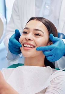 a patient undergoing cosmetic dentistry near Hoffman Estates